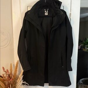 Patagonia Women's Black Outer Shell